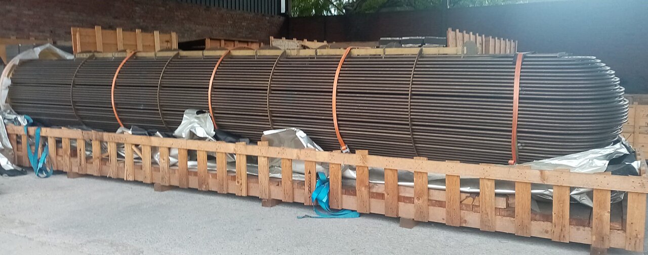 Shell-and-tube heat exchanger tube bundle